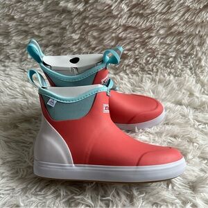 Xtratuf Womens 6 Inch Ankle Deck Boot Waterproof Coral Size 5 New In Box